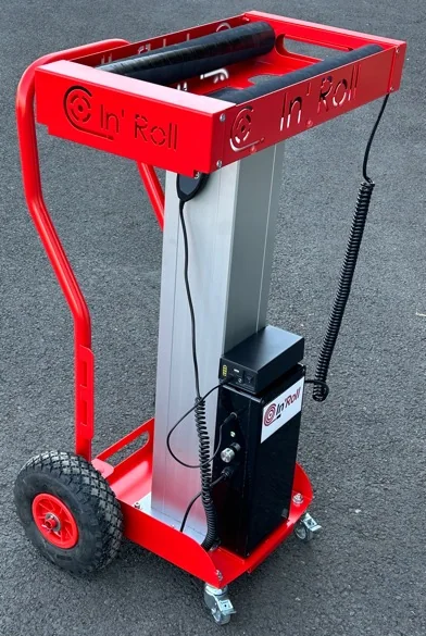 In’Roll, chariot rouge d’enroulement motorisé de tuyaux RIA
